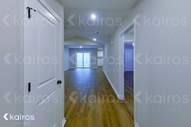 Photo - 148 Cottage Grove Rd