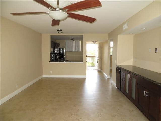 Photo - 110 Lake Emerald Dr Unit 409
