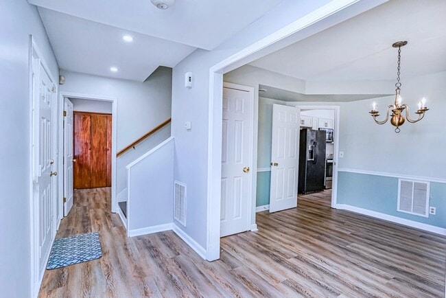 Photo - 105 Brandybrook Ln