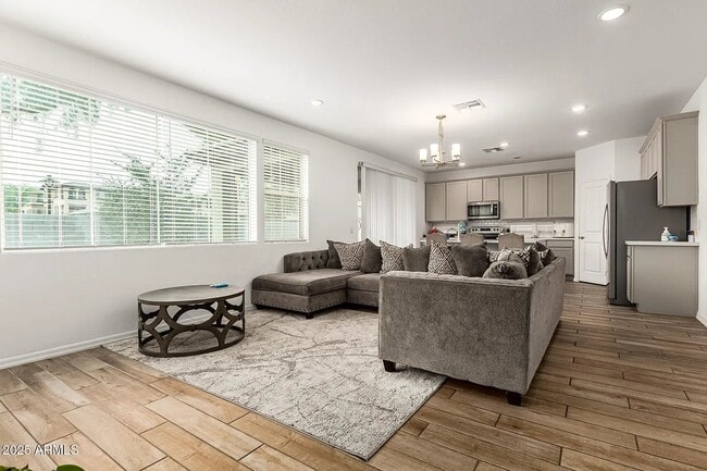 Photo - 1020 S 151st Ave