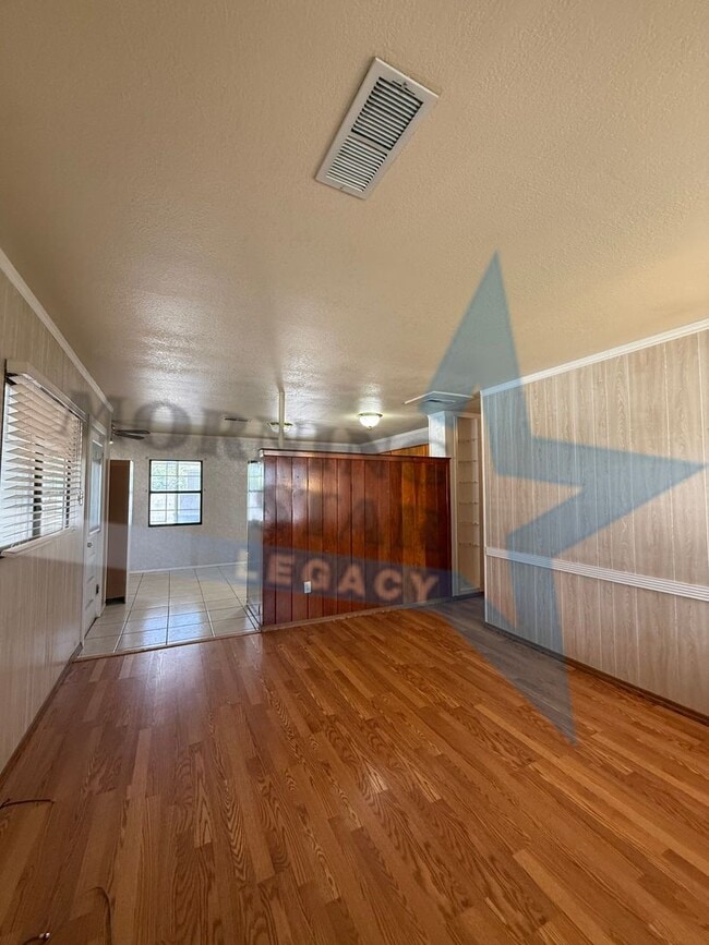 Photo - Cute 3-Bedroom with Large Backyard!