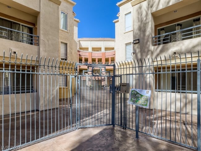 Photo - 260 E Flamingo Rd Unidad 220