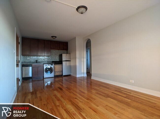 Photo - 537 W Arlington Pl Unit 550-710