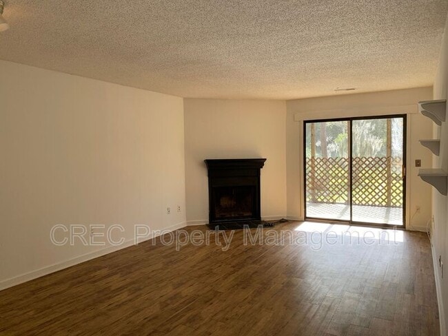 Photo - 2736 Jobee Dr