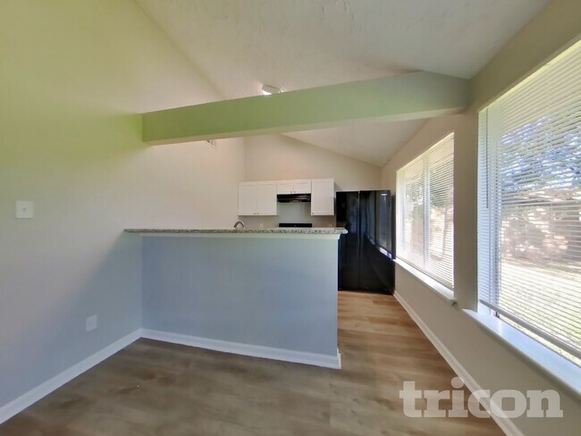 Photo - 10919 Almond Grove