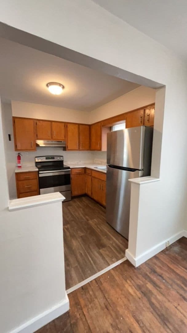 Photo - Cozy 2 Bedroom Home! Detached Garage! Large Backyard!