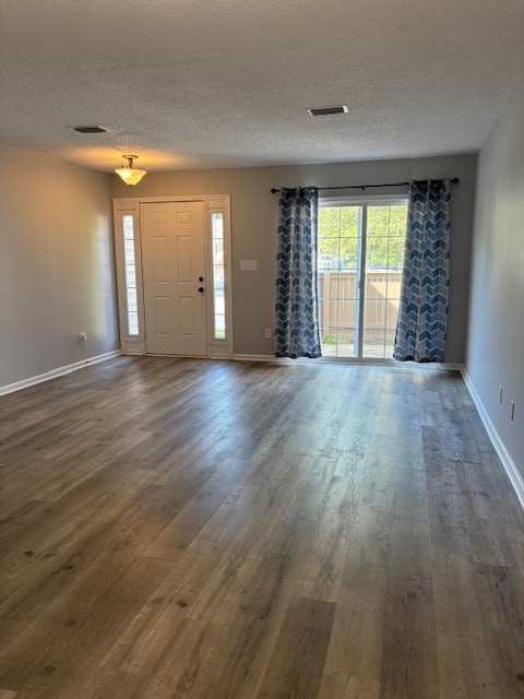 Living Room - 305 Settlement Dr Condo Unit Bristol Commons