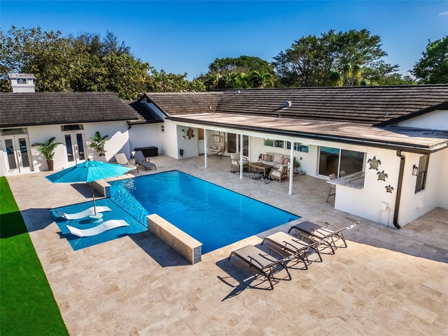 Building Photo - 3127 Sherwood Blvd