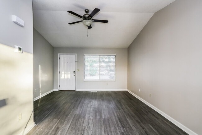 Photo - 3117 Falcon Bridge Dr