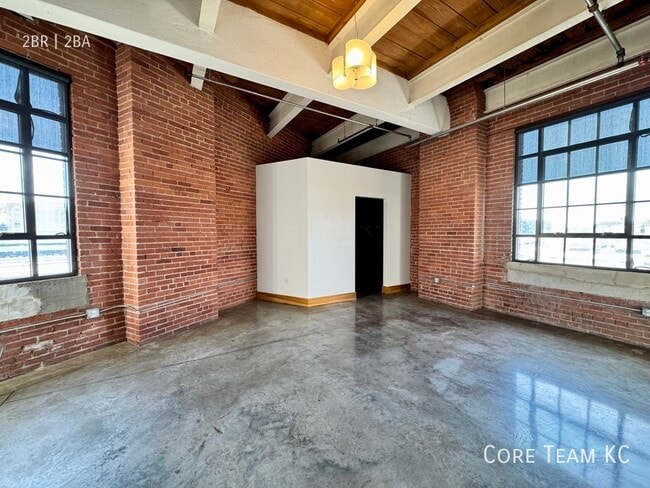 Photo - 382 W 22nd St Unit 308