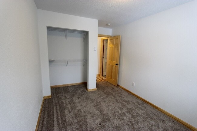 Photo - 902 3rd Ave N