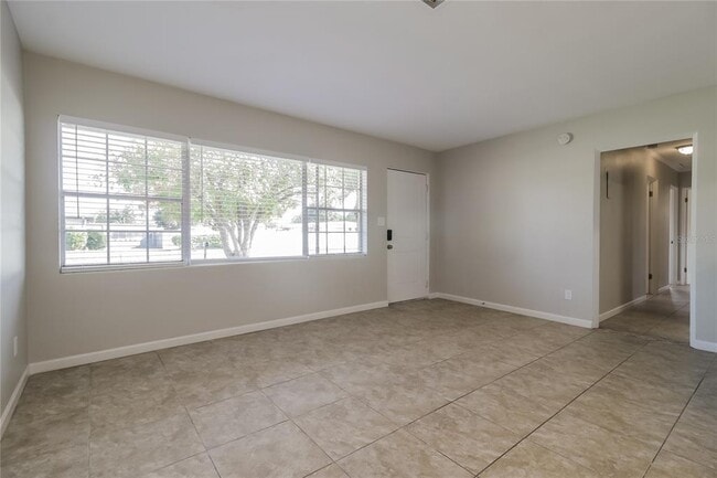 Photo - 1916 Colton Dr