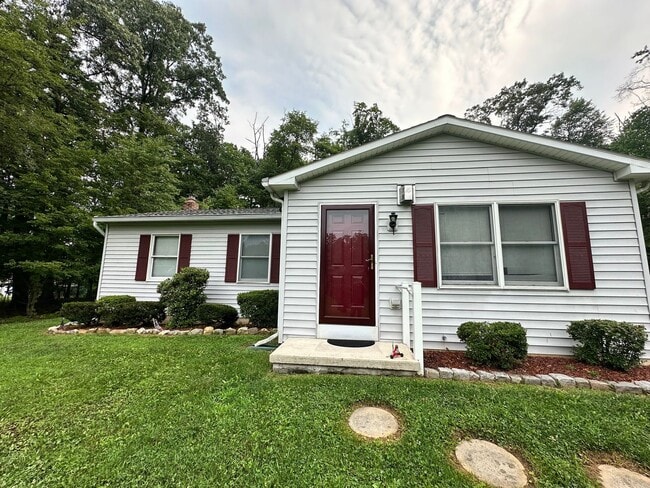 Photo - 9 Hardy Ln