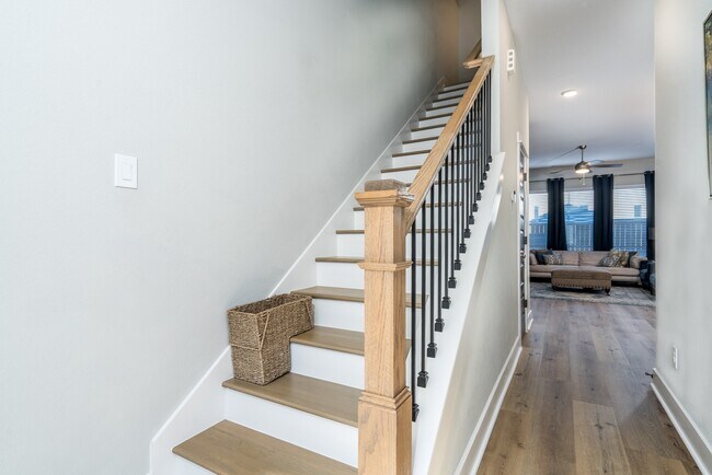 Photo - 968 Ford Pines Ln