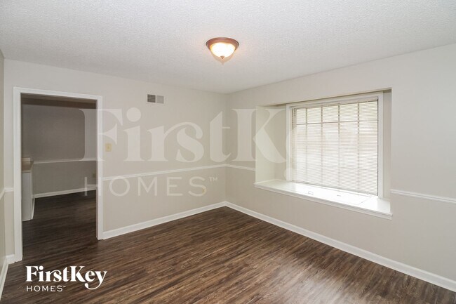 Photo - 4119 Friendship Ln