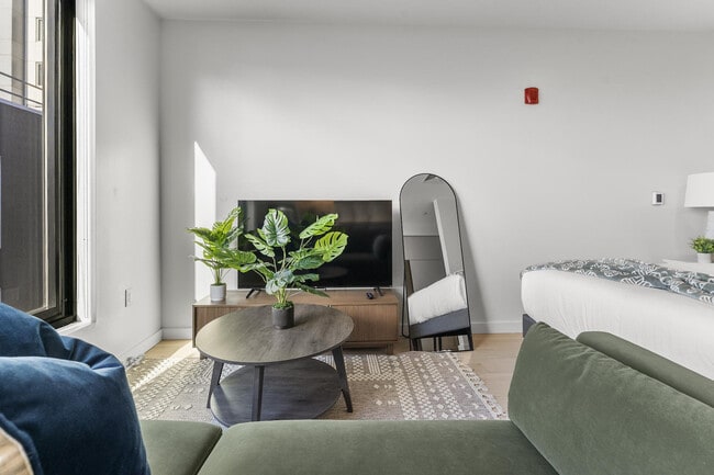 35 West 2nd Street-SI ID1240275P