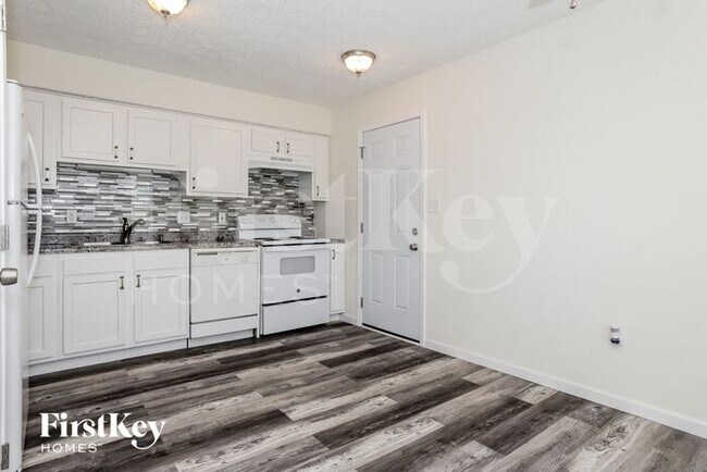 Photo - 1605 Rock Creek Dr