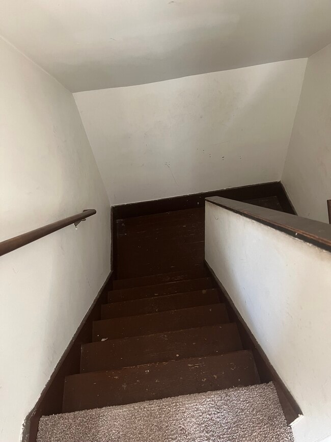 Photo - 8 Fox Ter Unit Apartment 3