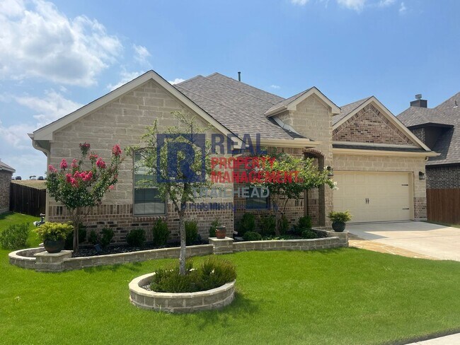 Photo - Beautiful 4 Bedroom/2 Bath Open Concept Ho...