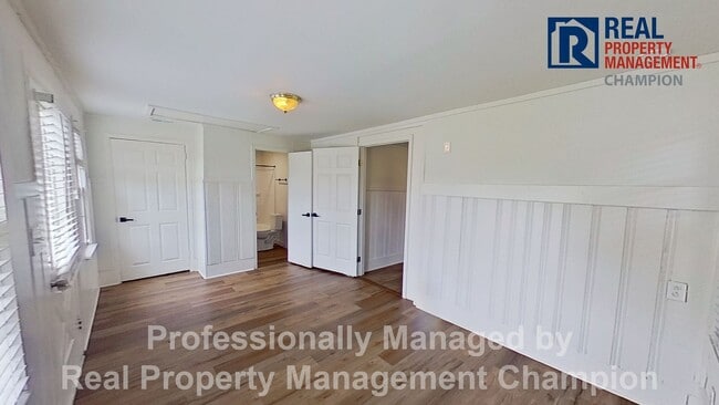 Building Photo - Renovated 3 BD/2 BA All Brick Cottage Near Cargo and Soda Pop Districts