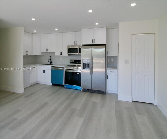 Photo - 4330 NW 79th Ave Unidad 2B