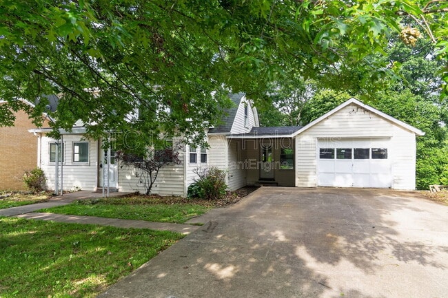 Photo - 192 Fairmor Dr