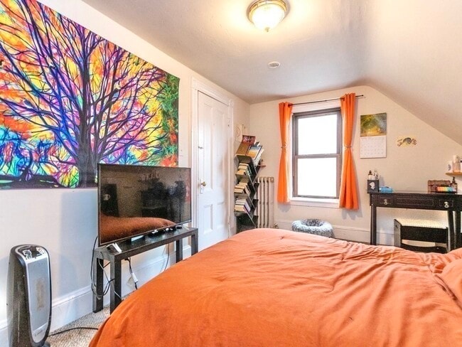 Building Photo - 17 Cushman Rd Unit 1 Rental