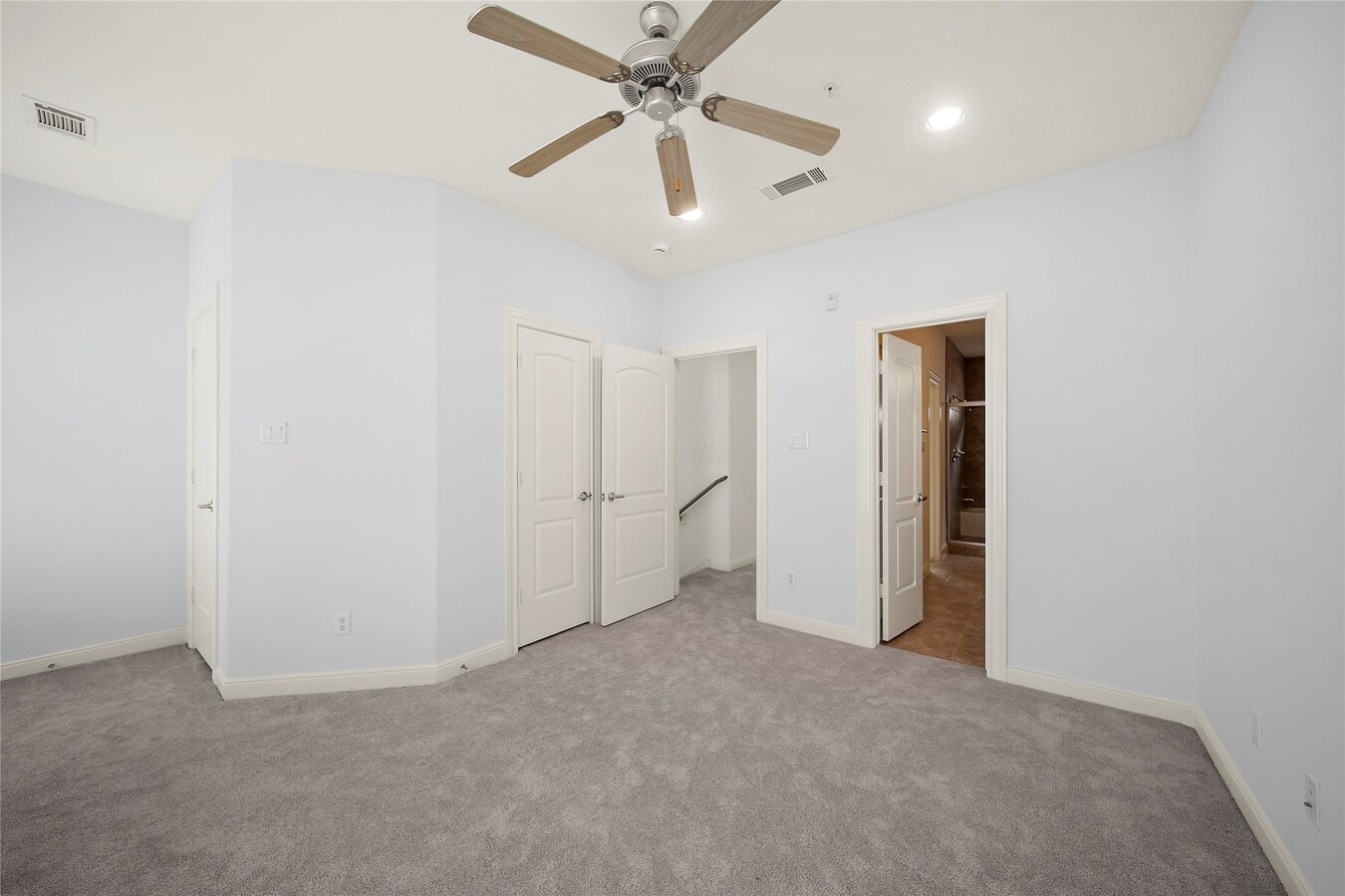 Photo - 202 McGowen St Unit F