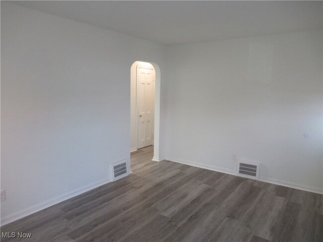 Photo - 12213 Mortimer Ave