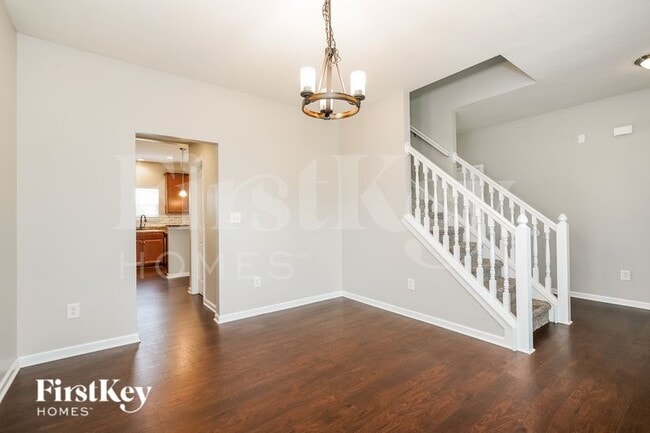 Photo - 8858 Hemingway Dr