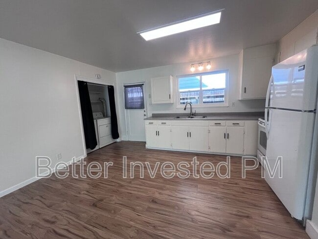 Photo - 866 Brigham Ave