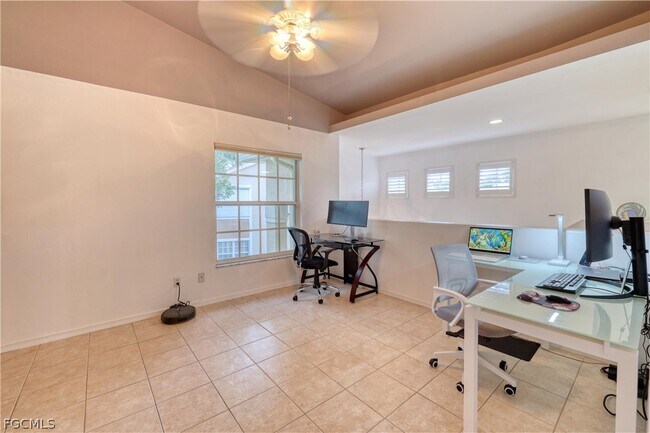 Photo - 14561 Glen Cove Dr Unidad 904