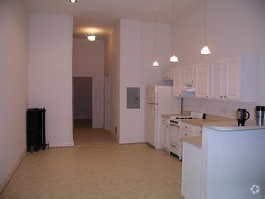 Building Photo - Huge One Bedroom With Open Floor plan Unit 2 Rental