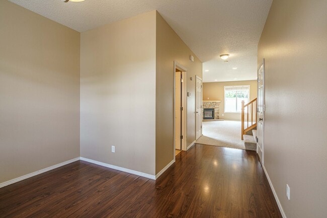 Photo - 4 Bedroom 2.5 Bath with fenced backyard wi...