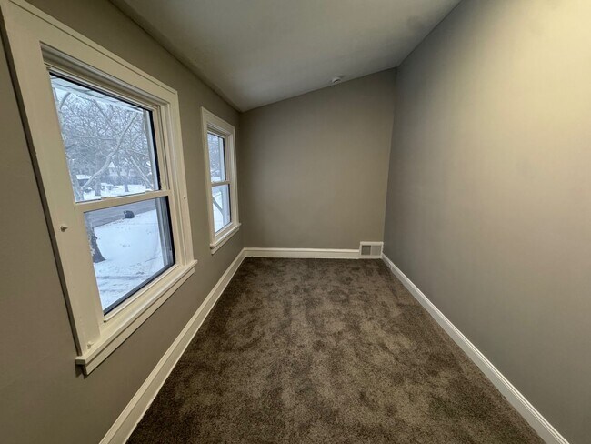 Photo - 3445 East Blvd Unit 2