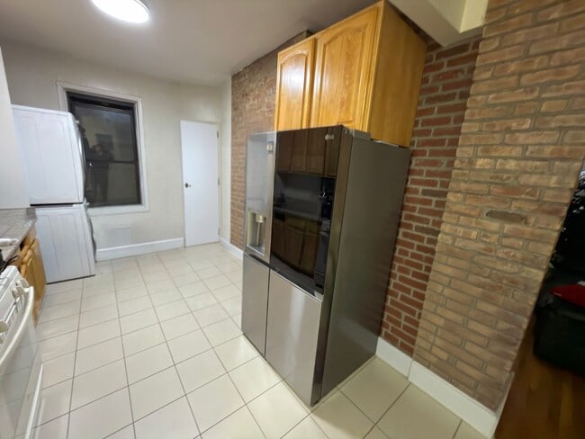 Photo - 2128 Newtown Ave Unit Apt 2