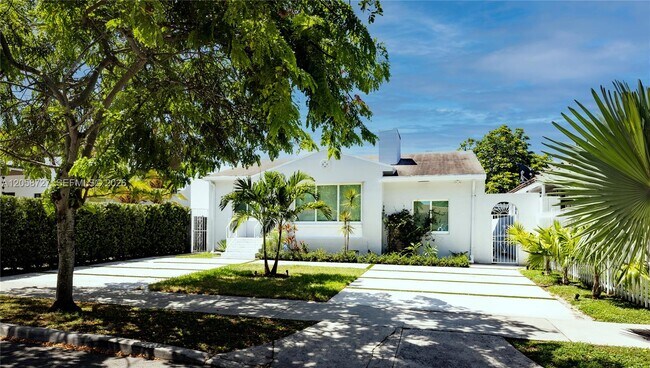 Photo - 1950 SW 13th St
