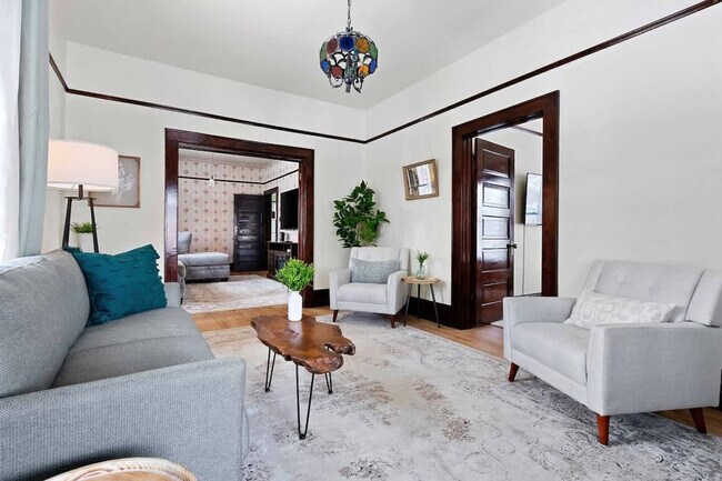 100 W 1st St Unit SI ID1460917P