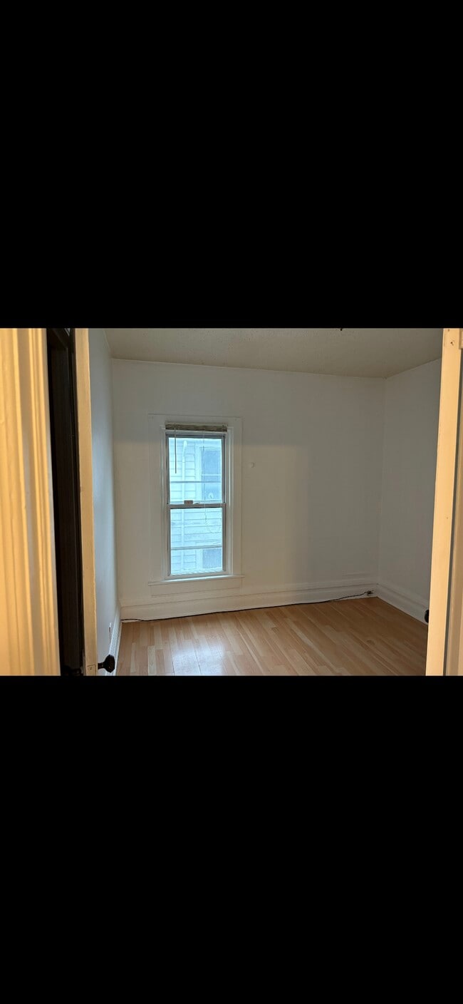 Photo - 209 King St Unidad Upper