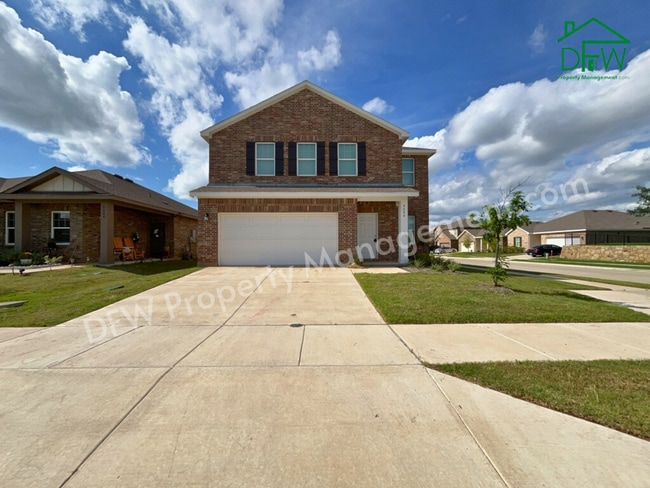 Spacious 5-Bedroom Home with Modern Upgrad... - Spacious 5-Bedroom Home with Modern Upgrad...