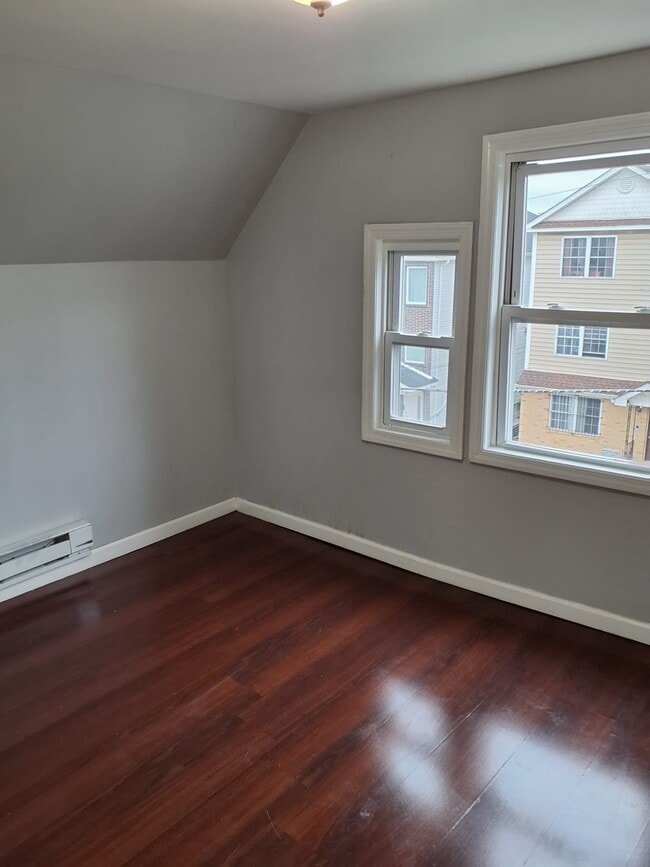Photo - 46 Parkhurst St Unit 1BR