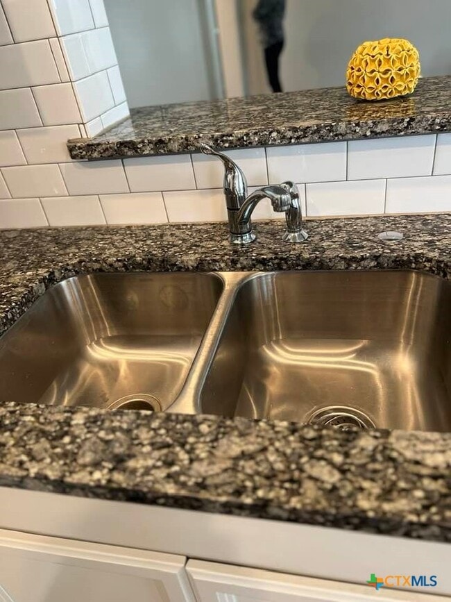 Photo - 448 Mallow Dr