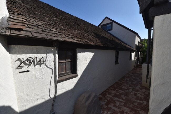 Photo - 2906 Griffith Park Blvd Unit 2914