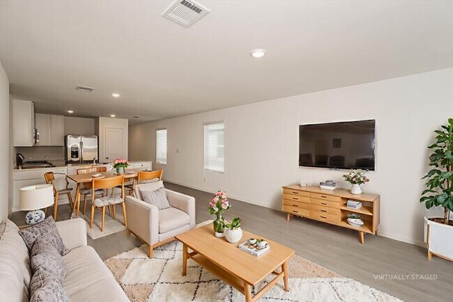 Photo - 606 Layne Overlook