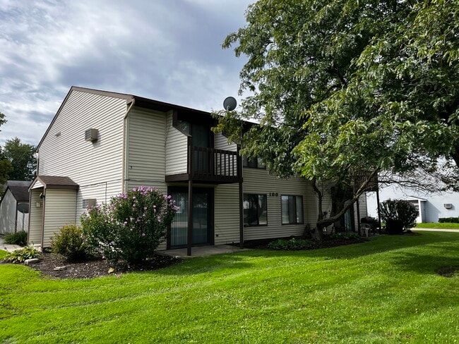 100 E Roosevelt Ave Unit 2