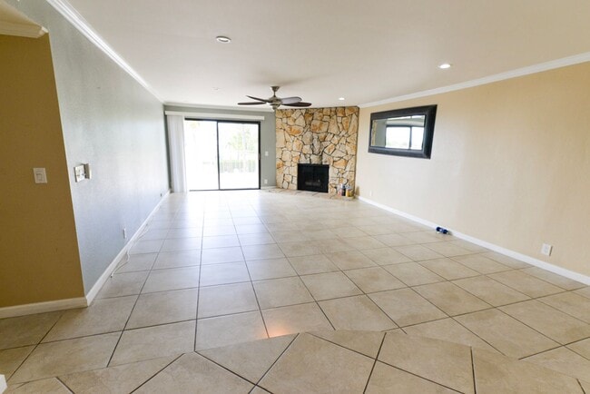 Photo - Dream Coastal 2 bedroom Condo Offering Ocean view & Breezes, Fairway Views & Luxury Comfort!