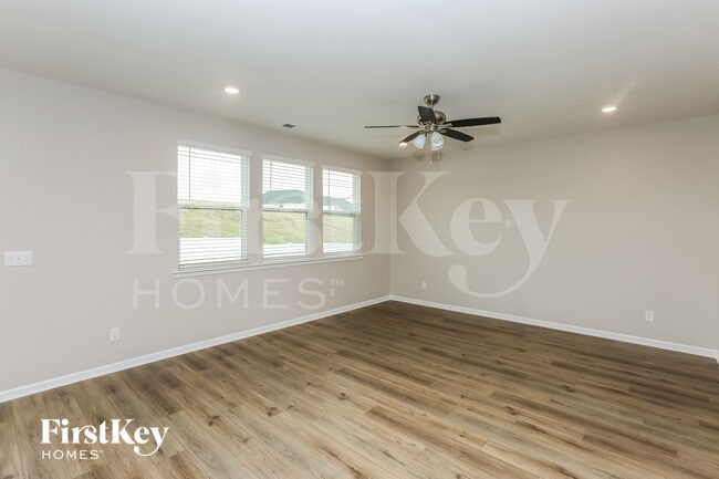 Photo - 5013 Dunsford Dr