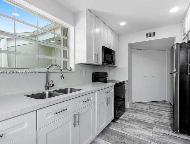 Photo - 2504 SE 20th Pl Unit 202-A