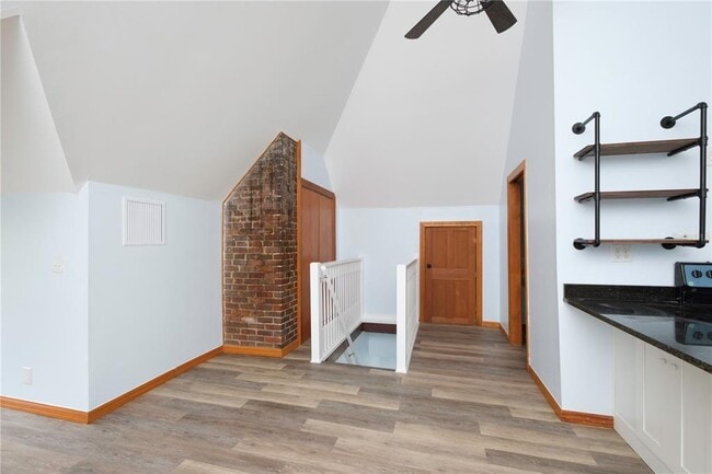 Photo - 735 E University Ave