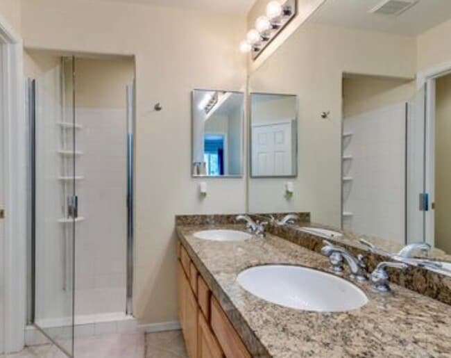 7508 E Earll Dr Unit 17